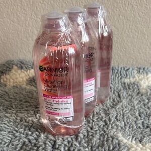 Garnier Pink Micellar Cleansing Water